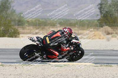 media/Oct-05-2025-CVMA (Sun) [[beeef4f201]]/Race 5-Amateur Supersport Open (Holeshot)/